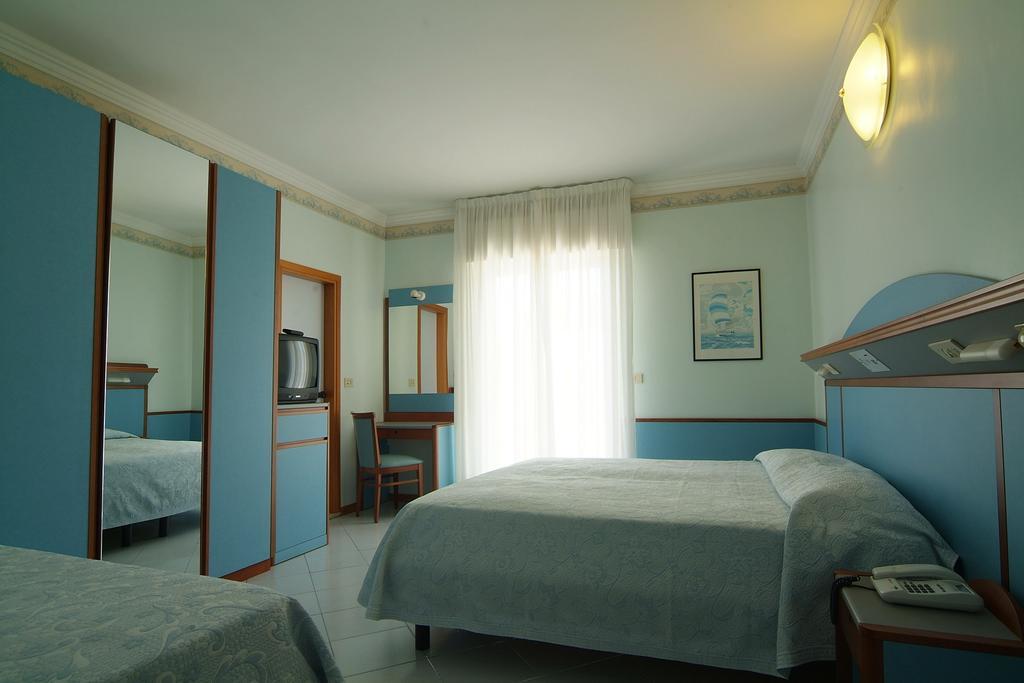 Hotel Arizona Riccione Zewnętrze zdjęcie