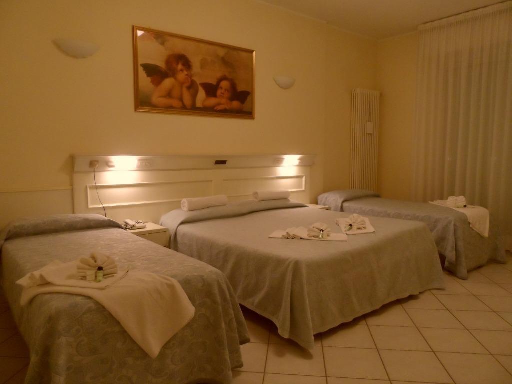 Hotel Arizona Riccione Pokój zdjęcie
