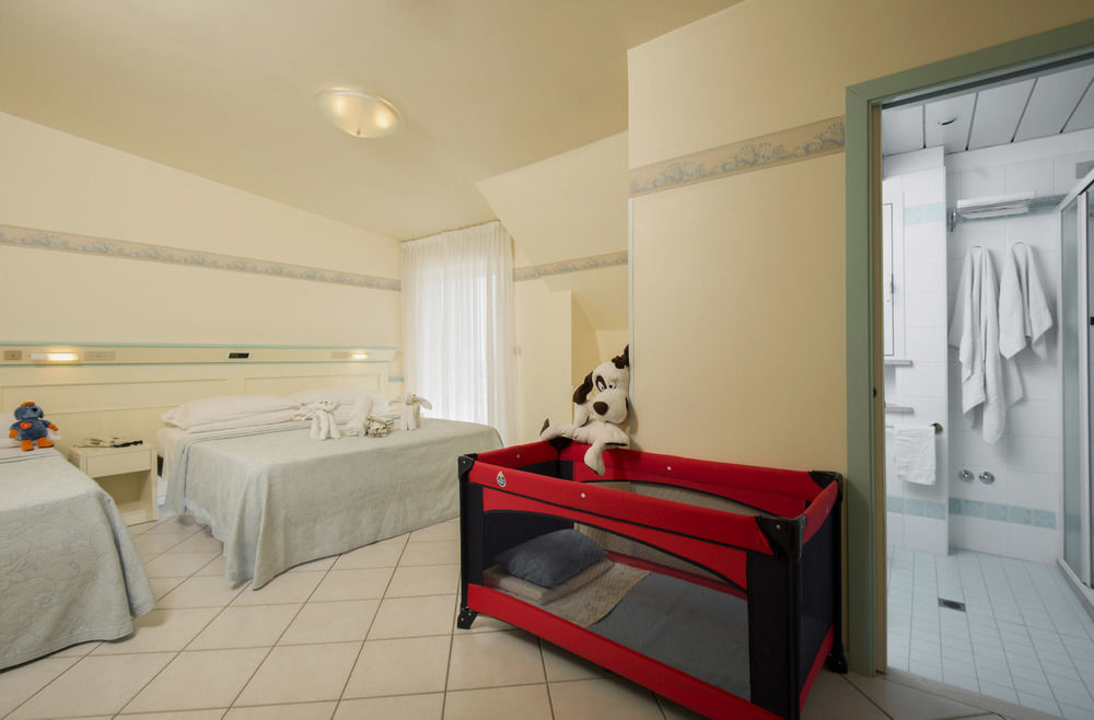 Hotel Arizona Riccione Zewnętrze zdjęcie