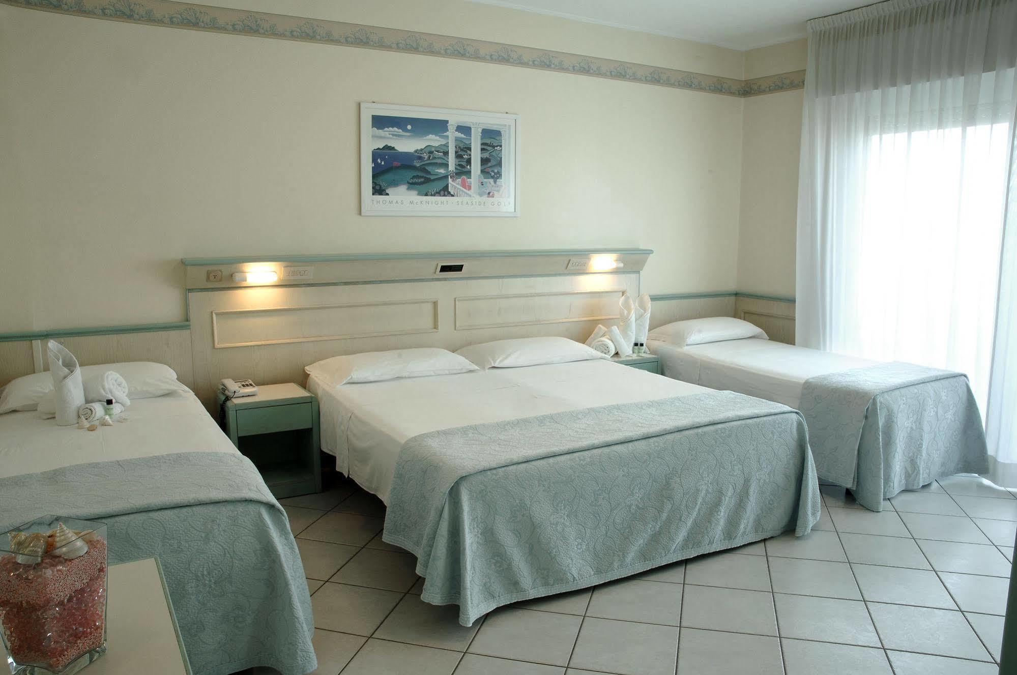 Hotel Arizona Riccione Zewnętrze zdjęcie